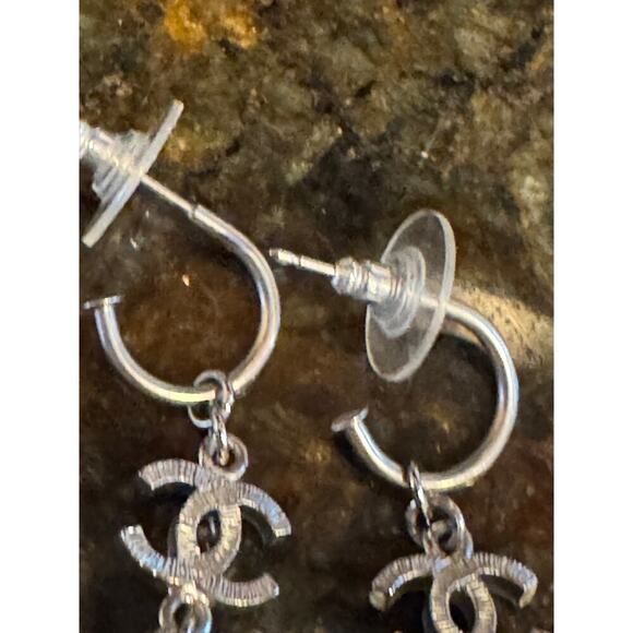 Chanel Turtle Crystal Pierced Earrings SHW 10A silver toned - Picture 3 of 5